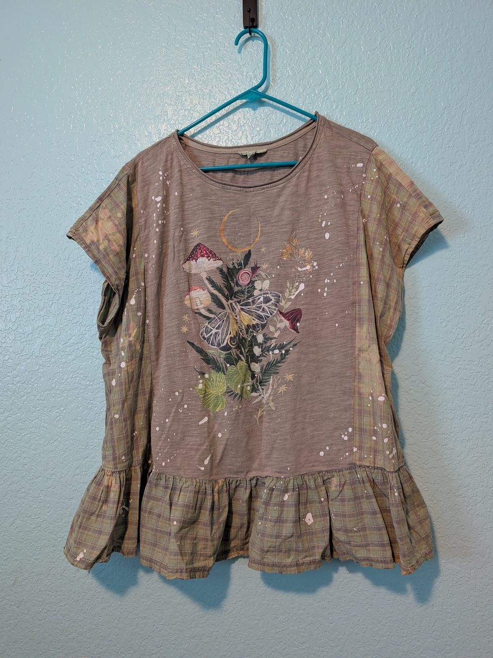 Women’s Brown Floral Butterfly Ruffle Hem Blouse - Picture 2 of 6